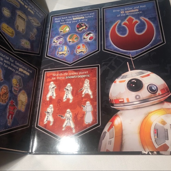 Star Wars “look and find” book 🎈2 for $15 🎈 - Picture 3 of 6